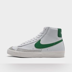 NIKE BLAZER MID '77 VINTAGE 🆕 CASUAL SHOES. White/Pine Green-BQ6806115. 10.5.
